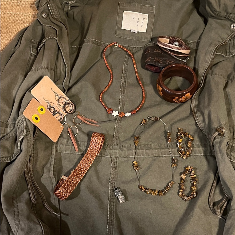 A.N.D. Olive Green Jacket Wood and Leather jewelry bundle 13 items - Picture 3 of 3